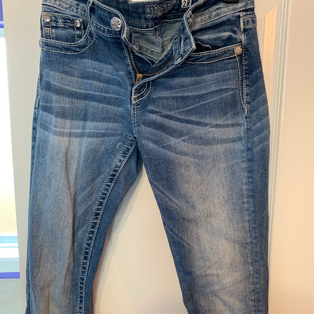 Miss me Bedazzled jeans ☺️